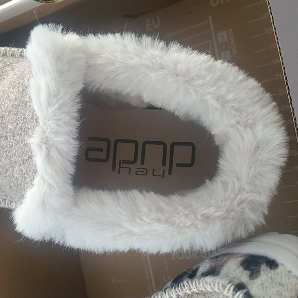 HEY DUDE DENNY LEO TAUPE - Picture 4 of 8